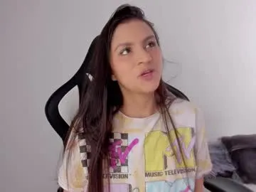 yahaira_26 – webcam model profile photo Image 11