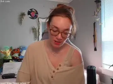 little_effy18_ chat room preview Image 9