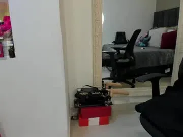 oofbabe__ chat room preview Image 18