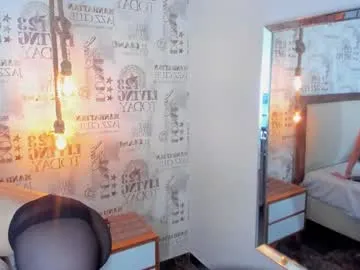 sladkoezka – webcam model profile photo Image 9