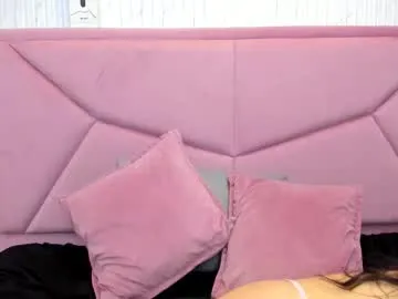 sareandrob – webcam model profile photo Image 2