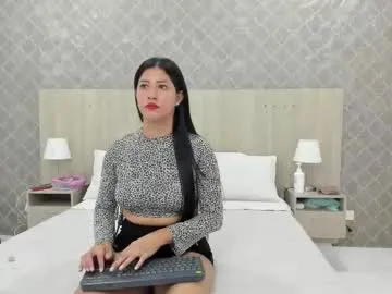 bella_moonlight_cr – webcam model profile photo Image 4