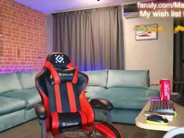 yung_leana chat room preview Image 15