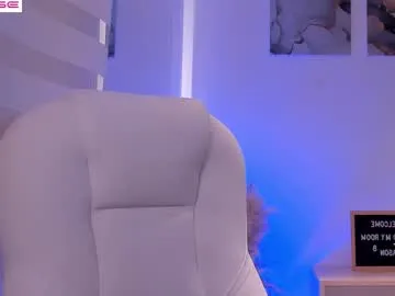 arianakuiper – webcam model profile photo Image 7