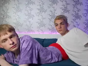 little_effy18_ chat room preview Image 6