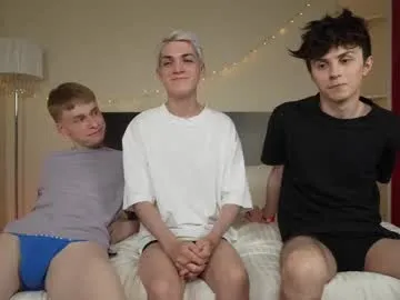 little_effy18_ chat room preview Image 9