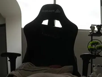 sladkoezka – webcam model profile photo Image 7