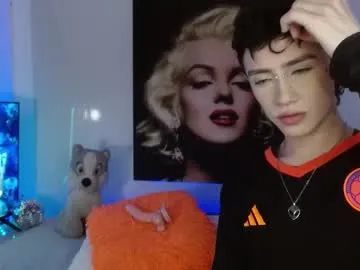 sareandrob – webcam model profile photo Image 15