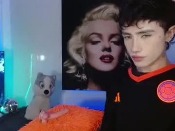 sareandrob – webcam model profile photo Image 7