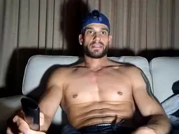 sareandrob – webcam model profile photo Image 9