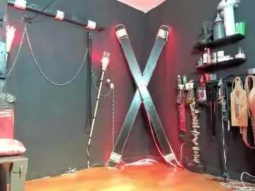 sareandrob – webcam model profile photo Image 10