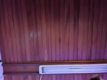 amazing_bitch chat room preview Image 3