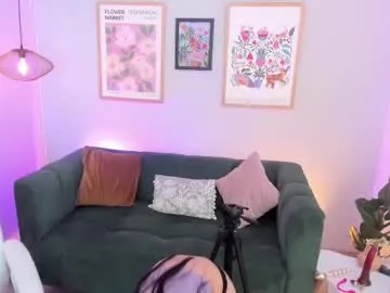 catalinaofficer – webcam model profile photo Image 18