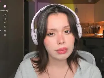 victoria_aphril – webcam model profile photo Image 2