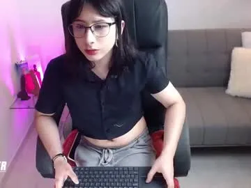 annatigarr – webcam model profile photo Image 15