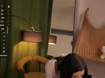 mia_mi_chan Image 3