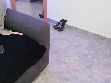 gina_akemi – webcam model profile photo Image 10