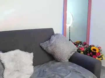 gina_akemi – webcam model profile photo Image 11