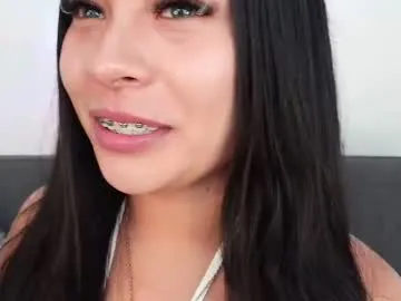 gina_akemi – webcam model profile photo Image 15