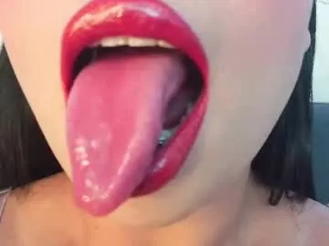 gina_akemi – webcam model profile photo Image 16