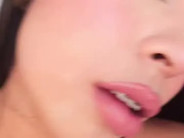 gina_akemi – webcam model profile photo Image 17