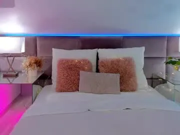 didiane_ chat room preview Image 9