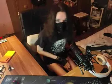 little_effy18_ chat room preview Image 19