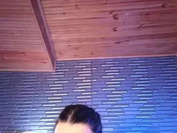 bareffoot10 chat room preview Image 5