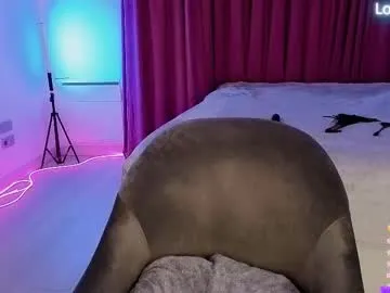 Maxinekinky – webcam model profile photo Image 4