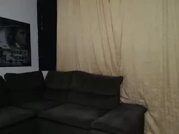 katy_and_paola chat room preview Image 17