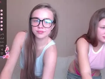 sherylov – webcam model profile photo Image 14