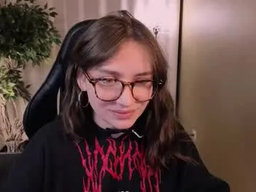 misss_mira chat room preview