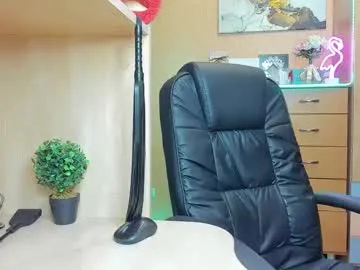 mistress_kristi chat room preview