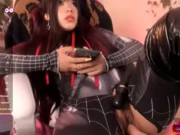 petitegirluvsdick chat room preview Image 15