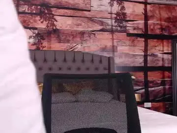 naughtystyle69 – webcam model profile photo Image 6