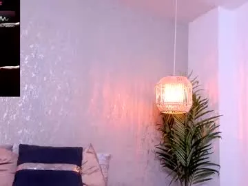 gothgirl_astrid – webcam model profile photo Image 18