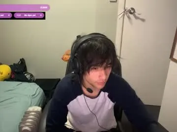 little_effy18_ chat room preview Image 10