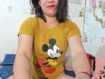 elora_charming chat room preview Image 16