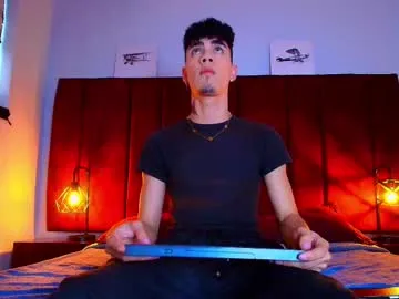 alyonaqueen_ – webcam model profile photo Image 13