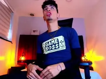 alyonaqueen_ – webcam model profile photo Image 17