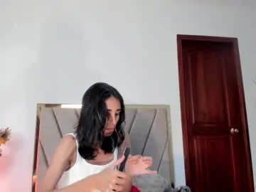 ninacavallli Image 19
