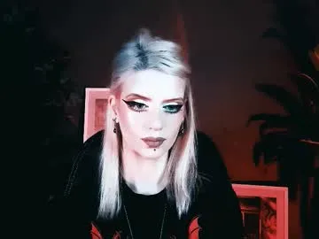 little_effy18_ chat room preview Image 10