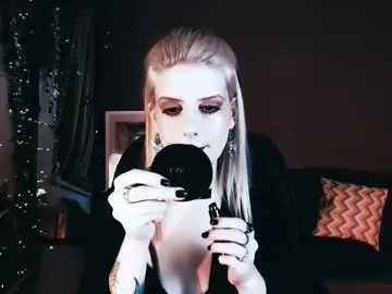 little_effy18_ chat room preview Image 18