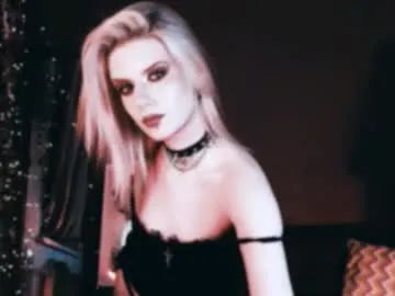 little_effy18_ chat room preview Image 19