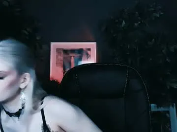 little_effy18_ chat room preview Image 3