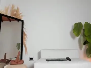 sareandrob – webcam model profile photo Image 14