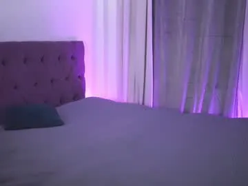 prishaa – webcam model profile photo Image 14