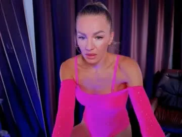 katy_and_paola chat room preview Image 5