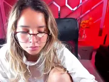 sareandrob – webcam model profile photo Image 17