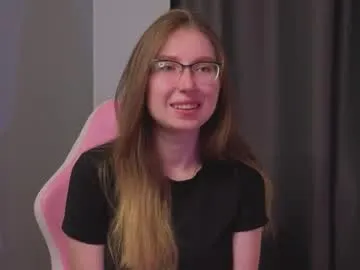 oliviavele chat room preview